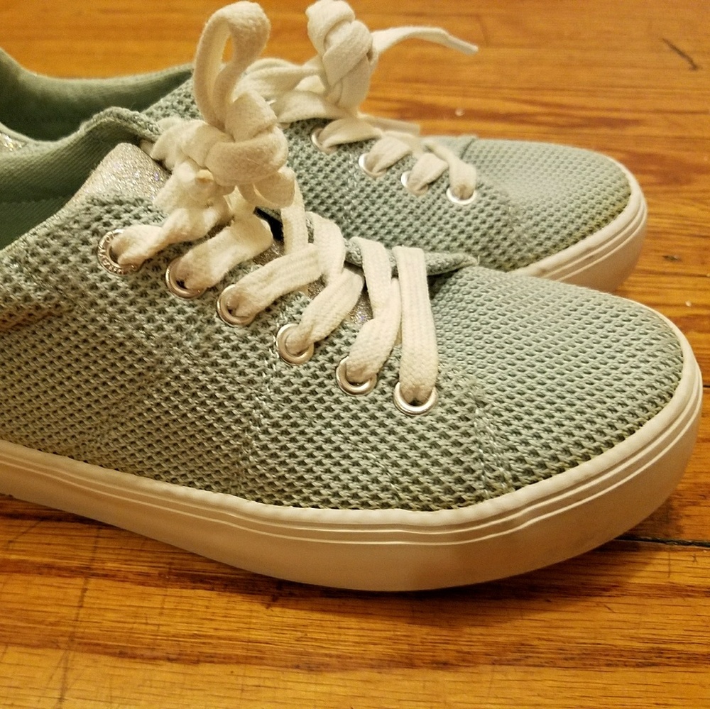 Girl sneakers